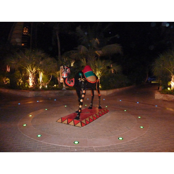 รูปถ่าย สหรัฐอาหรับเอมิเรตส์(United Arab Emirates) ดูไบ(Dubai) โรงแรมจูไมราห์บีช(Jumeirah Beach Hotel) 2009-12 63