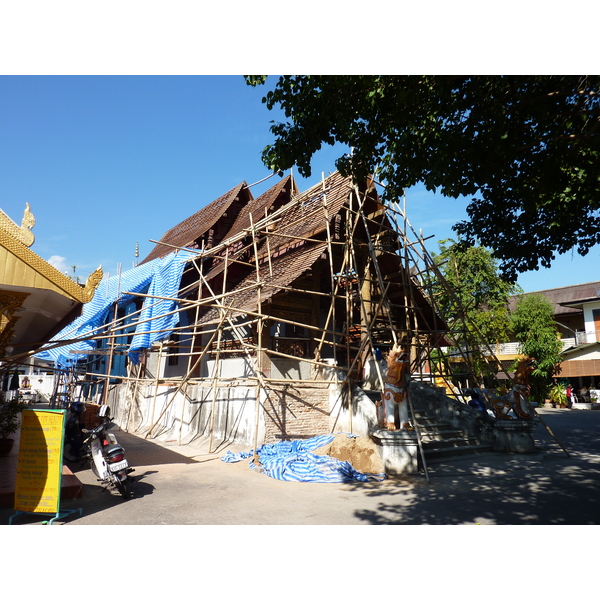 รูปถ่าย ไทย(Thailand) เชียงใหม่(Chiang Mai) ถนนราชดำเนิน(Rachadamnoen road) 2009-12 49
