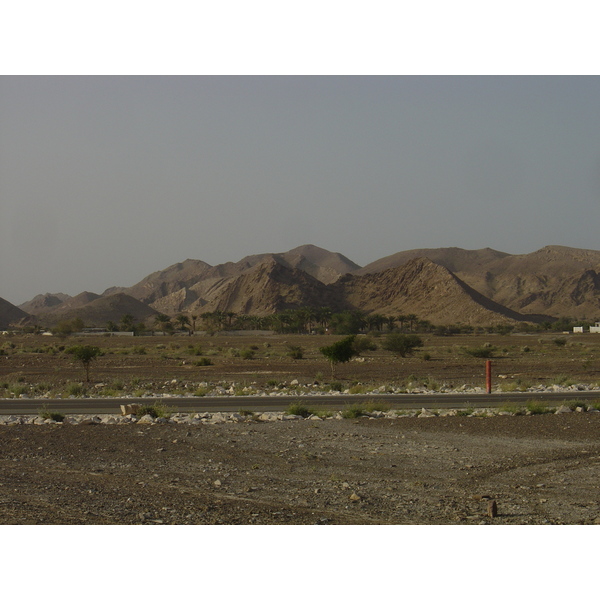 รูปถ่าย โอมาน(Oman) จากบูไมิไปถนนมาฮาดา(Buraimi to Mahada road) 2005-03 7