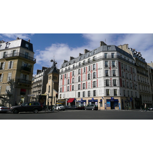 รูปถ่าย ฝรั่งเศส(France) ปารีส(Paris) คุ้มที่ 17 (17th Arrondissement) ถนนฌูฟรัว-ดาบ็อง(Rue Jouffroy d'Abbans) 2007-05 44