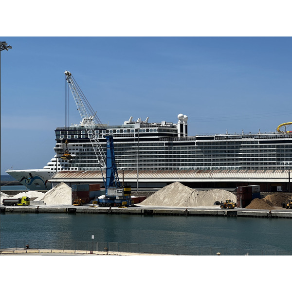 รูปถ่าย อิตาลี(Italy) ลีวอร์โน(Livorno) 2022-05 16