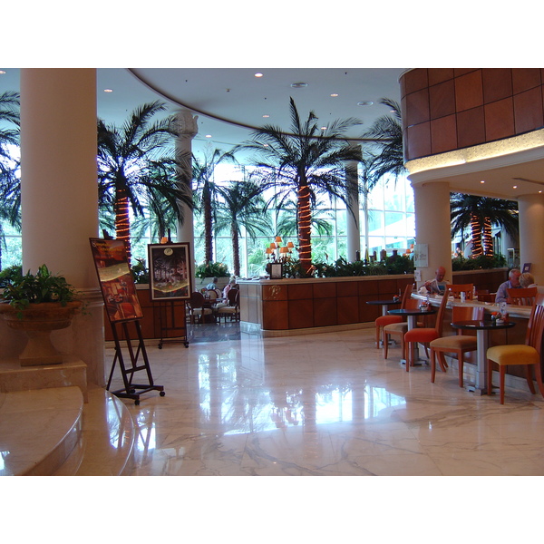 รูปถ่าย สหรัฐอาหรับเอมิเรตส์(United Arab Emirates) ดูไบ(Dubai) โรงแรมเชอราตัน จุมัยเราะห์บีช(Sheraton Jumeirah Beach Hotel) 2005-03 37