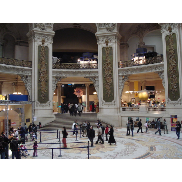 รูปถ่าย ฝรั่งเศส(France) ปารีส(Paris) ปาเลเดอลาเดกูแวร์ต(Palace of Discovery) 2006-04 16