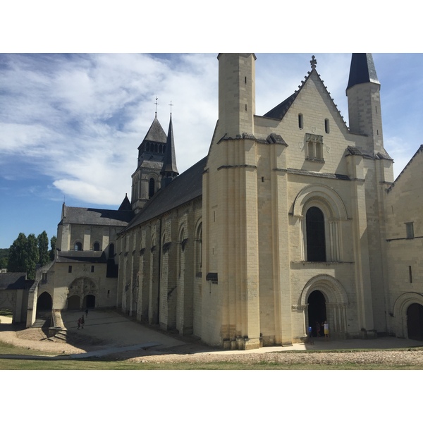 รูปถ่าย ฝรั่งเศส(France) แอบบีหลวงฟงเตอโวร์(Abbaye Royale de Fontevraud) 2017-08 16