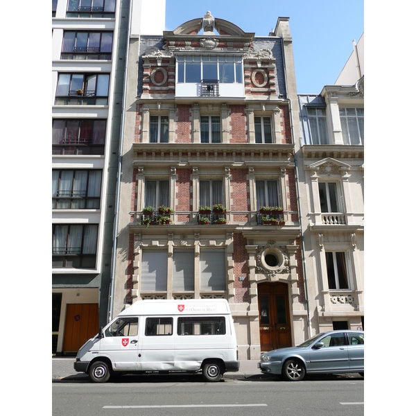 รูปถ่าย ฝรั่งเศส(France) ปารีส(Paris) คุ้มที่ 17 (17th Arrondissement) ถนนฌูฟรัว-ดาบ็อง(Rue Jouffroy d'Abbans) 2007-05 50