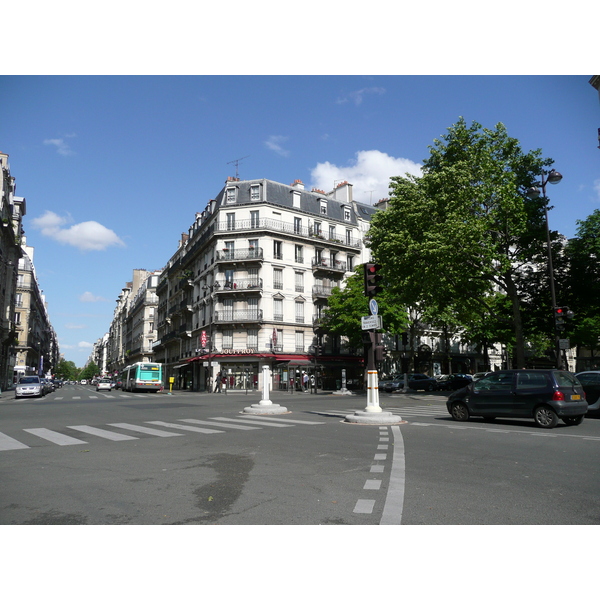 รูปถ่าย ฝรั่งเศส(France) ปารีส(Paris) คุ้มที่ 17 (17th Arrondissement) ถนนฌูฟรัว-ดาบ็อง(Rue Jouffroy d'Abbans) 2007-05 52