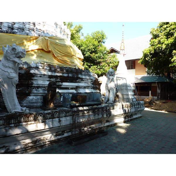 รูปถ่าย ไทย(Thailand) เชียงใหม่(Chiang Mai) ถนนราชดำเนิน(Rachadamnoen road) 2009-12 2