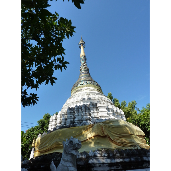 รูปถ่าย ไทย(Thailand) เชียงใหม่(Chiang Mai) ถนนราชดำเนิน(Rachadamnoen road) 2009-12 1