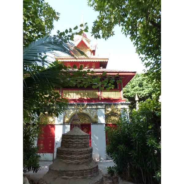 รูปถ่าย ไทย(Thailand) เชียงใหม่(Chiang Mai) ถนนราชดำเนิน(Rachadamnoen road) 2009-12 5