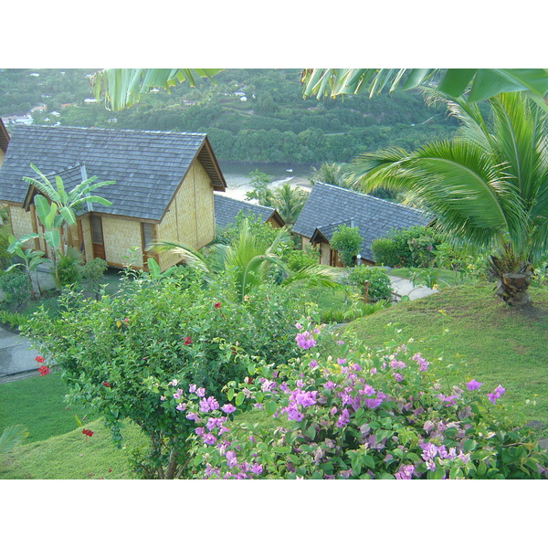 รูปถ่าย เฟรนช์โพลี่นีเซีย(Polynesia) หมู่เกาะมาร์เคซัส(Marquises) 2006-04 40