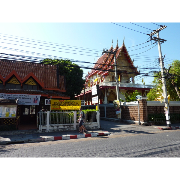 รูปถ่าย ไทย(Thailand) เชียงใหม่(Chiang Mai) ถนนราชดำเนิน(Rachadamnoen road) 2009-12 37