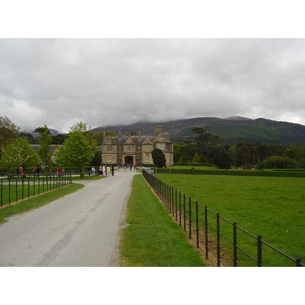 รูปถ่าย ไอร์แลนด์(Ireland) เคอร์รี่(Kerry) สวนสาธารณะคิลลาร์นีย์เนชั่นเนล(Killarney National Park) บ้านมัครอส(Muckross House) 2004-05 24