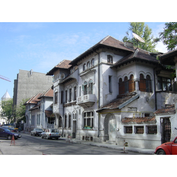 รูปถ่าย โรมาเนีย(Romania) บูคาเรสต์(Bucharest) 2003-10 33