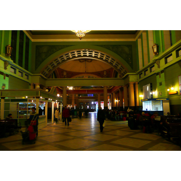รูปถ่าย รัสเซีย(Russia) มอสโก(Moscow) สถานีรถไฟเคียฟสกี(Kiyevsky Railway Station) 2007-11 2