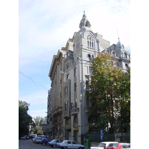 รูปถ่าย โรมาเนีย(Romania) บูคาเรสต์(Bucharest) 2003-10 26