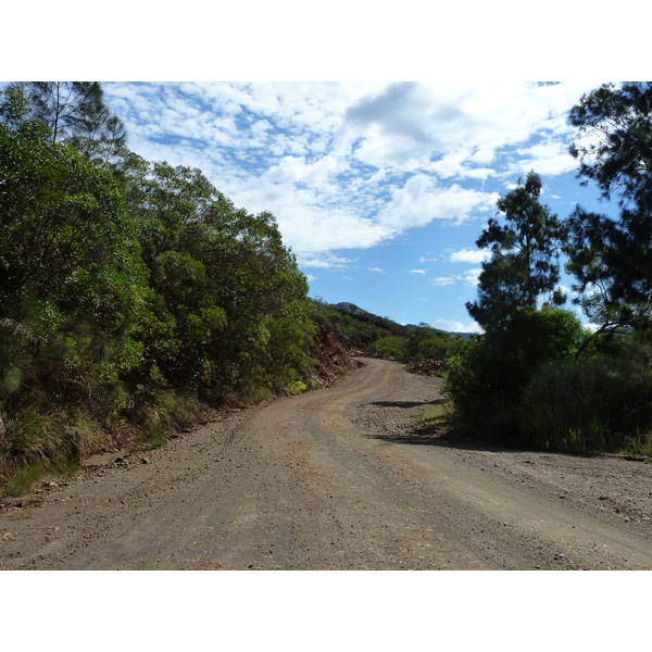 รูปถ่าย นิวแคลิโดเนีย(New Caledonia) ถนนจากทีโอไปกานาลา(Thio to Canala road) 2010-05 21