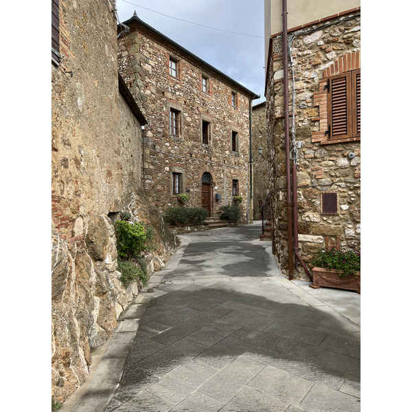 รูปถ่าย อิตาลี(Italy) ลาซัสซา(La Sassa) 2021-09 25