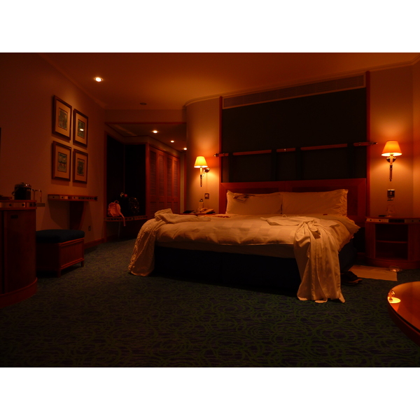 รูปถ่าย สหรัฐอาหรับเอมิเรตส์(United Arab Emirates) ดูไบ(Dubai) โรงแรมจูไมราห์บีช(Jumeirah Beach Hotel) 2009-12 43