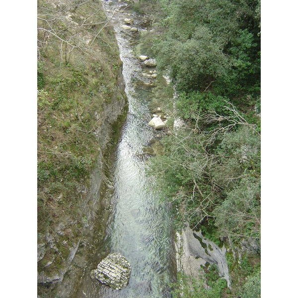 รูปถ่าย ฝรั่งเศส(France) หุบผาชันลู(Gorges du Loup) 2006-02 8