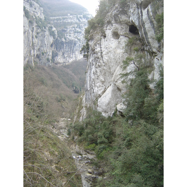 รูปถ่าย ฝรั่งเศส(France) หุบผาชันลู(Gorges du Loup) 2006-02 4