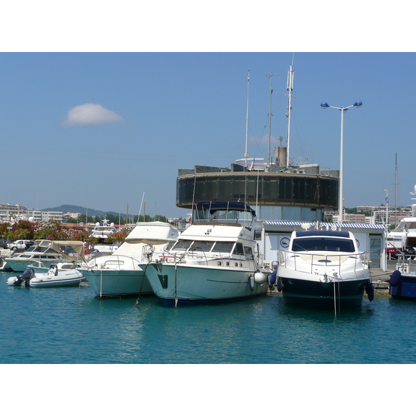 รูปถ่าย ฝรั่งเศส(France) อองทีป(Antibes) ท่าเรือโวบ็อง(Port Vauban) 2007-07 16