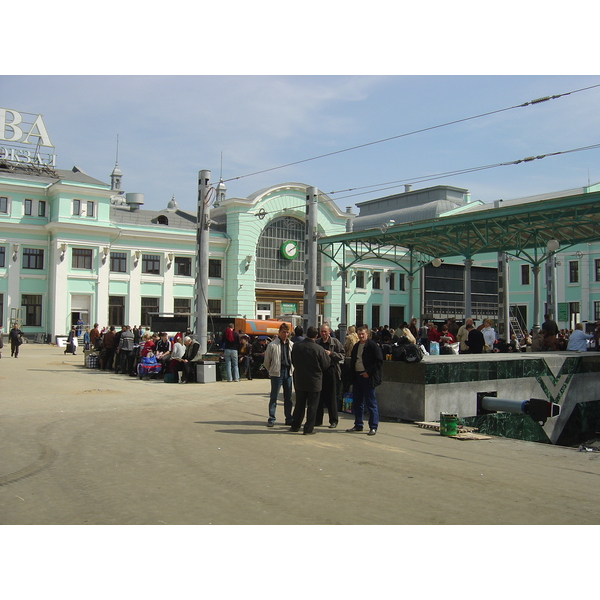 รูปถ่าย รัสเซีย(Russia) มอสโก(Moscow) ถนนตแวร์สกายา(Tverskaya Street) 2005-04 21