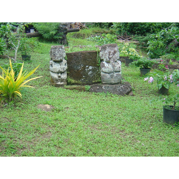 รูปถ่าย เฟรนช์โพลี่นีเซีย(Polynesia) หมู่เกาะมาร์เคซัส(Marquises) 2006-04 152