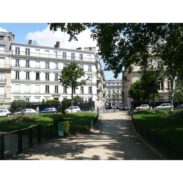 รูปถ่าย ฝรั่งเศส(France) ปารีส(Paris) ถนนฟอช(Avenue Foch) 2007-06 207
