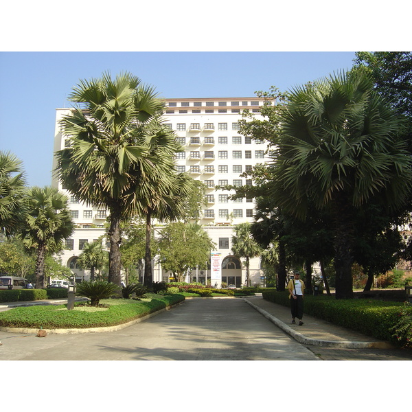 รูปถ่าย พม่า(Myanmar) ย่างกุ้ง(Yangon) 2005-01 261