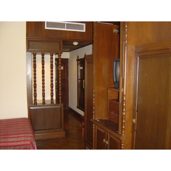 รูปถ่าย พม่า(Myanmar) ย่างกุ้ง(Yangon) โรงแรมกันดอจีพาเลซ(Kandawgyi Palace Hotel) 2005-01 3