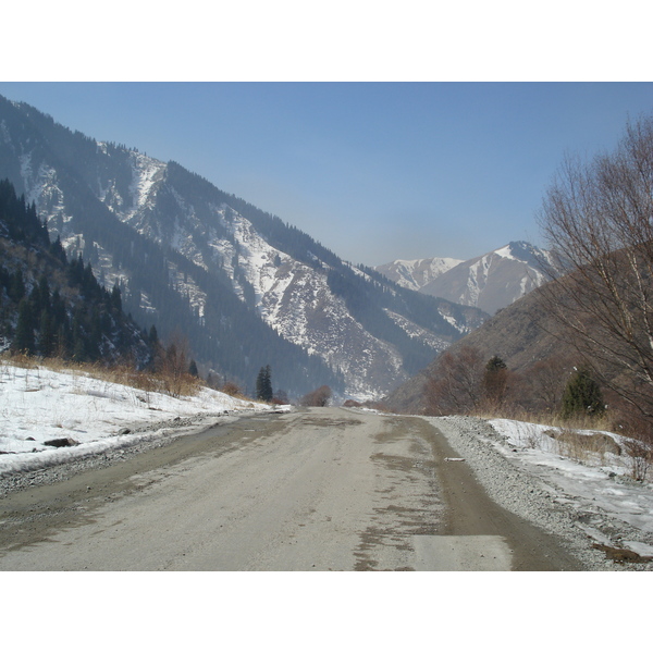 รูปถ่าย คาซัคสถาน(Kazakhstan) อุทยานแห่งชาติอีเลอาลาเตา(Ile Alatau National Park) 2007-03 106