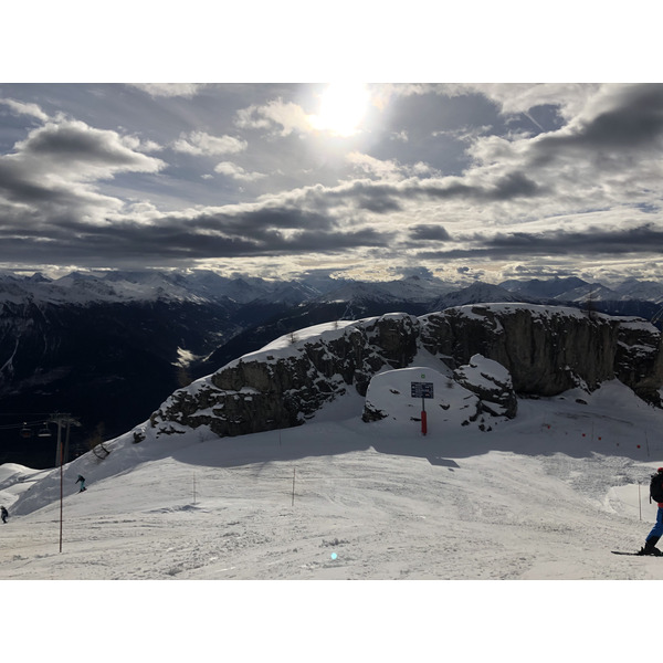 รูปถ่าย สวิสเซอร์แลนด์(Switzerland) ครองส์-มงตานา(Crans Montana) 2020-12 511