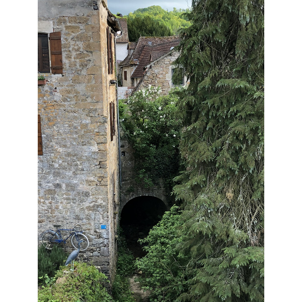 รูปถ่าย ฝรั่งเศส(France) กาเรนนัก(Carennac) 2018-04 81