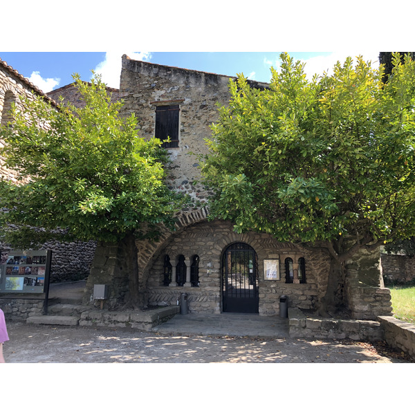 รูปถ่าย ฝรั่งเศส(France) แอบบีแซ็งมีแชลเดอกุกซา(Abbaye Saint-Michel de Cuxa) 2018-04 16