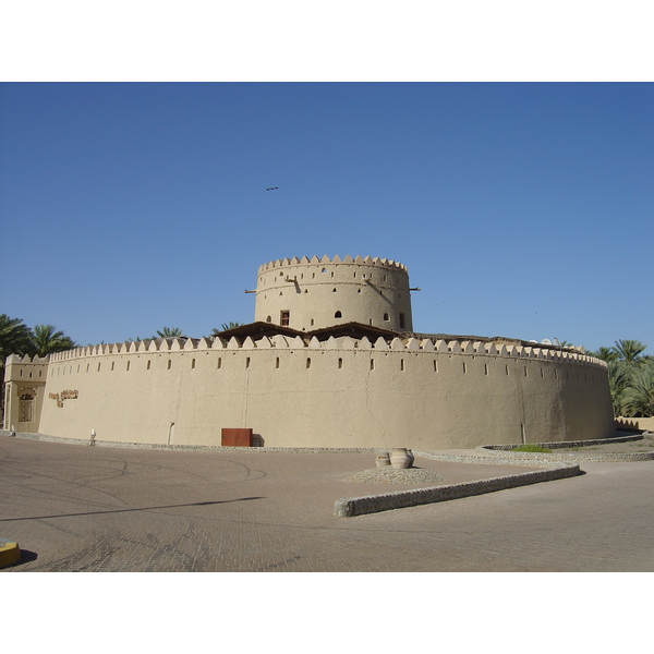 รูปถ่าย สหรัฐอาหรับเอมิเรตส์(United Arab Emirates) อาเลอิน(Al Ain) 2005-03 11