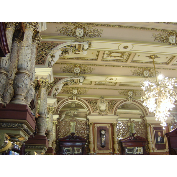 รูปถ่าย รัสเซีย(Russia) มอสโก(Moscow) ถนนตแวร์สกายา(Tverskaya Street) 2005-04 127