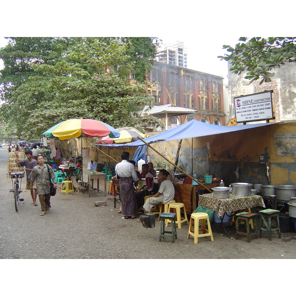 รูปถ่าย พม่า(Myanmar) ย่างกุ้ง(Yangon) 2005-01 70