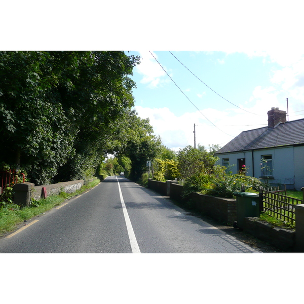 รูปถ่าย ไอร์แลนด์(Ireland) ดับลิน(Dublin) ถนนเลียบแม่น้ำ(River road) 2008-09 21