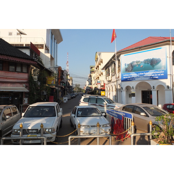 รูปถ่าย ลาว(Laos) เวียงจันทน์(Vientiane) 2012-12 310