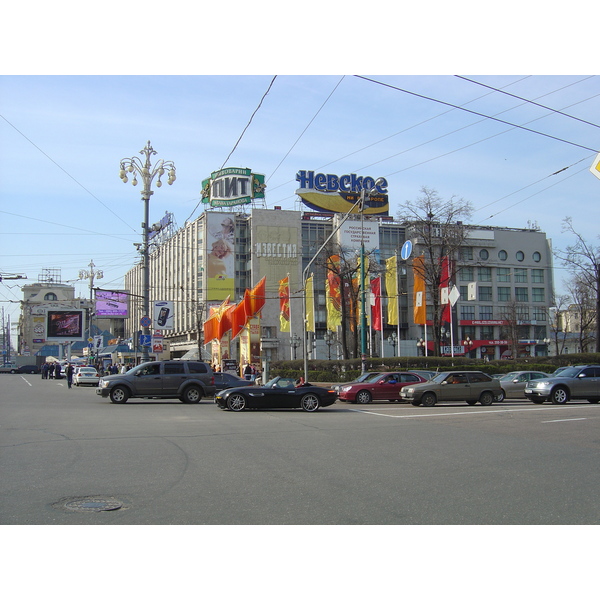 รูปถ่าย รัสเซีย(Russia) มอสโก(Moscow) ถนนตแวร์สกายา(Tverskaya Street) 2005-04 46