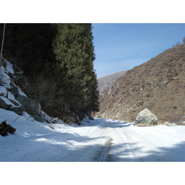 รูปถ่าย คาซัคสถาน(Kazakhstan) อุทยานแห่งชาติอีเลอาลาเตา(Ile Alatau National Park) 2007-03 16