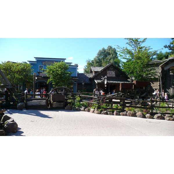 รูปถ่าย ฝรั่งเศส(France) ดิสนีย์แลนด์ปารีส(Disneyland Paris) ตำนานแห่งแดนตะวันตก(Legends of the wild west) 2007-07 14