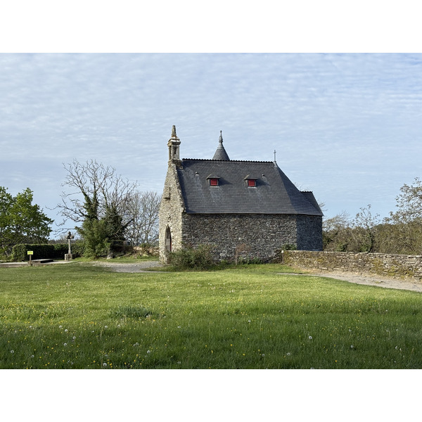 รูปถ่าย ฝรั่งเศส(France) รอชฟอร์-อ็อง-แตร์(Rochefort en terre) 2026-04 24