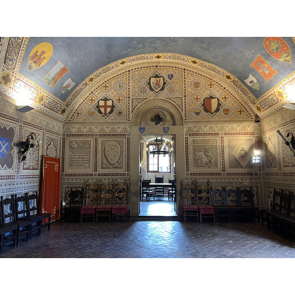 รูปถ่าย อิตาลี(Italy) วอลแตร์รา(Volterra) วังเดย์ปรีโอรี(Palazzo dei Priori) 2021-09 24