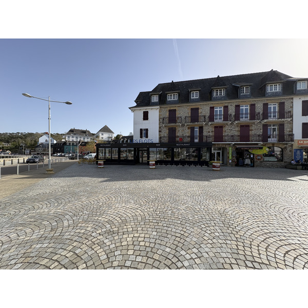 รูปถ่าย ฝรั่งเศส(France) โกรซง(Crozon) 2026-04 100