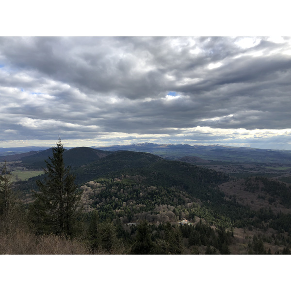 รูปถ่าย ฝรั่งเศส(France) ภูเขาปุย-เดอ-โดม(Puy de Dome) 2018-04 16