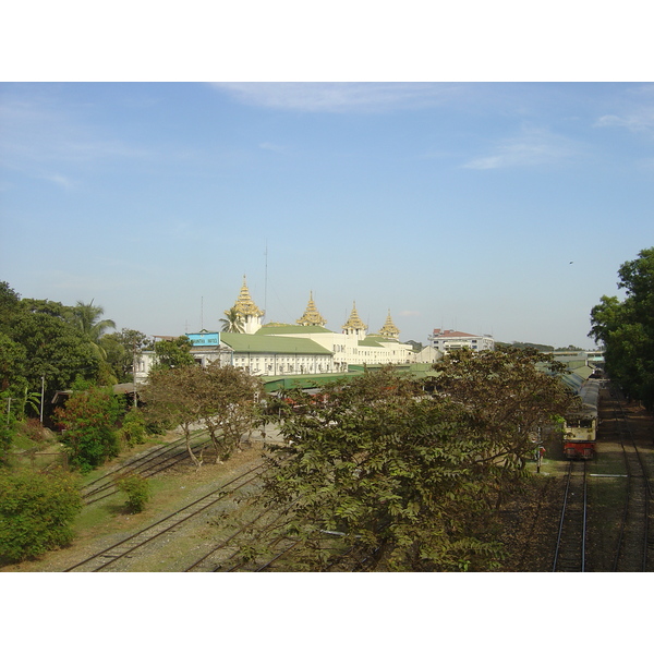 รูปถ่าย พม่า(Myanmar) ย่างกุ้ง(Yangon) 2005-01 225