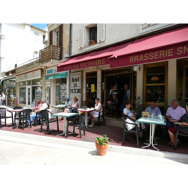 รูปถ่าย ฝรั่งเศส(France) วังซ์(Vence) จัตุรัสกร็องฌาร์แด็ง(Place du Grand Jardin) 2007-07 5