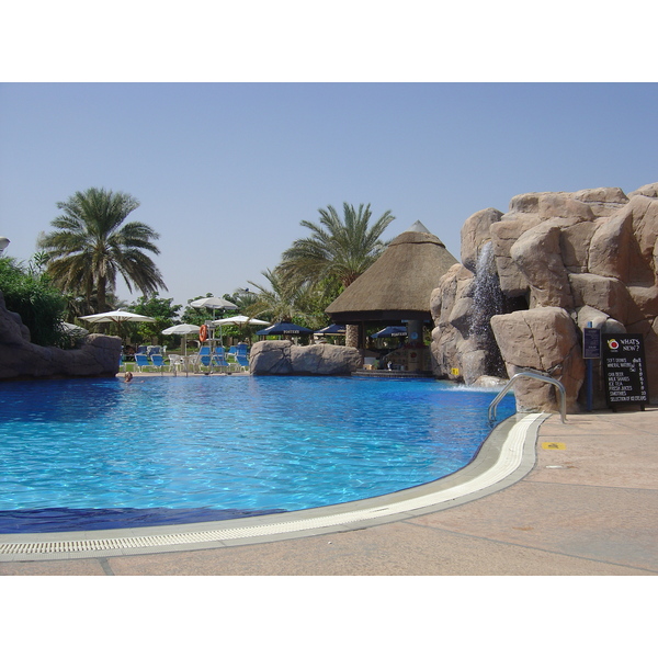 รูปถ่าย สหรัฐอาหรับเอมิเรตส์(United Arab Emirates) อาเลอิน(Al Ain) โรงแรมอินเตอร์คอนติเนนตัล(Intercontinental Hotel) 2005-11 30