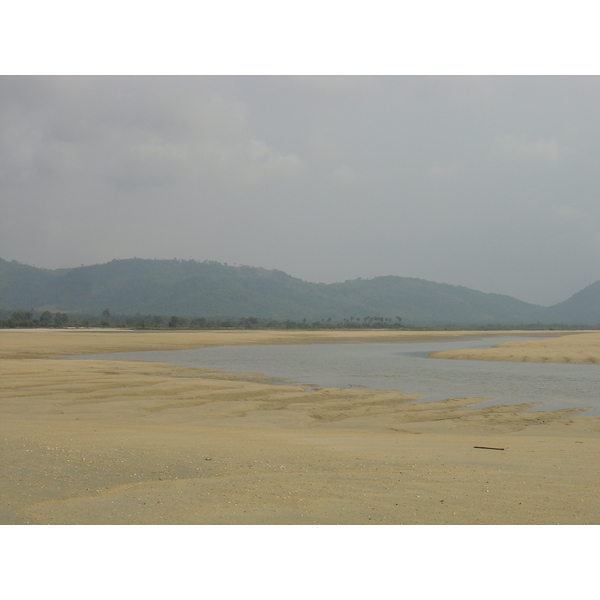 รูปถ่าย พม่า(Myanmar) หาดหม่องมะกันด้านเหนือ(Maungmagan North) 2005-01 44